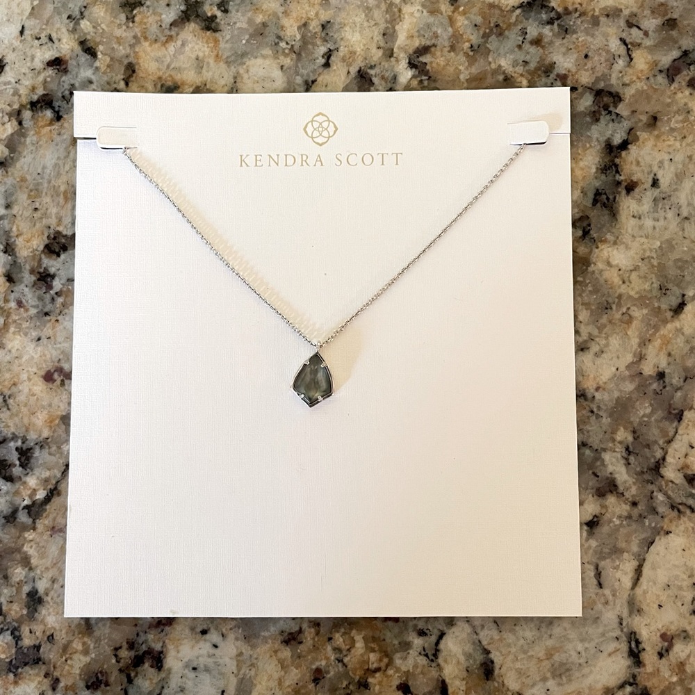 Kendra Scott Pendant Necklace